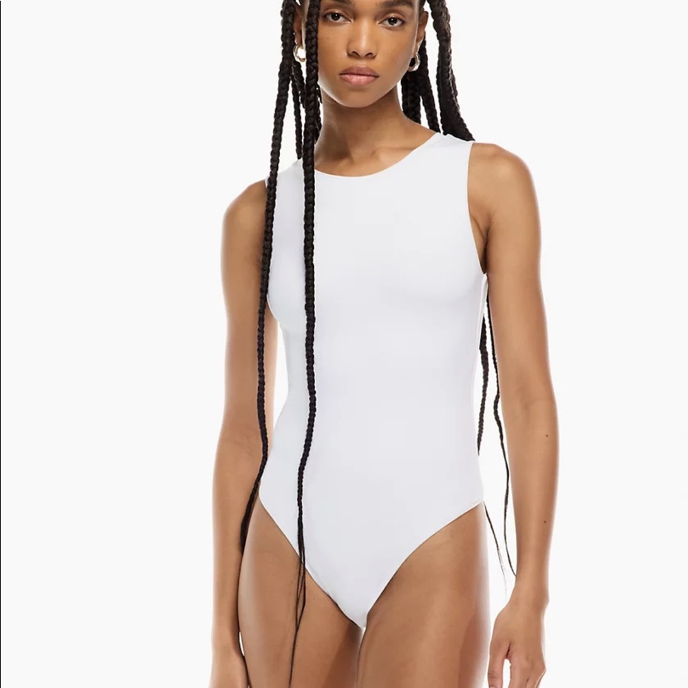 Aritzia Babaton Body Suit